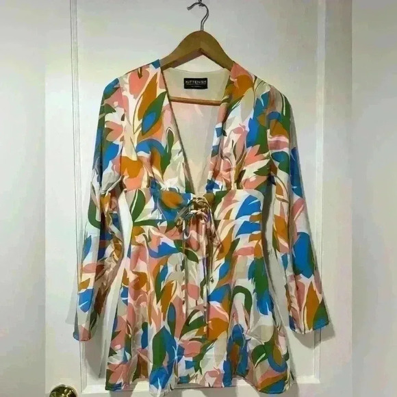 KITTENISH STAND OUT PRINTED
MINI DRESS - Picture 2 of 8